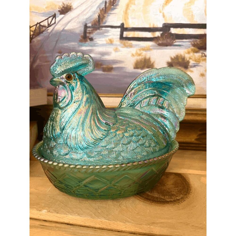 Vintage Westmoreland Emerald Green Carnival Rooster on Nest Covered Dish 1974-19